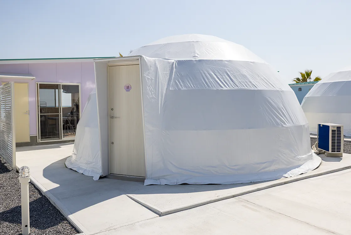 Dome Tent with Beach Gate